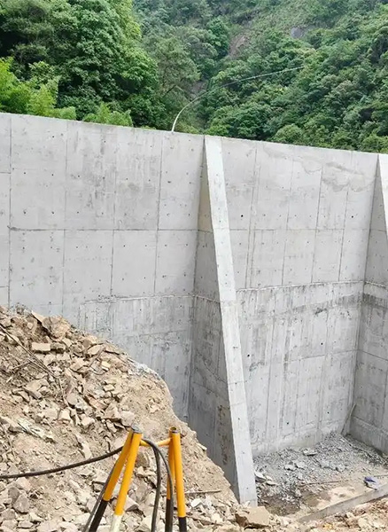 滁州来安县重力式挡土墙